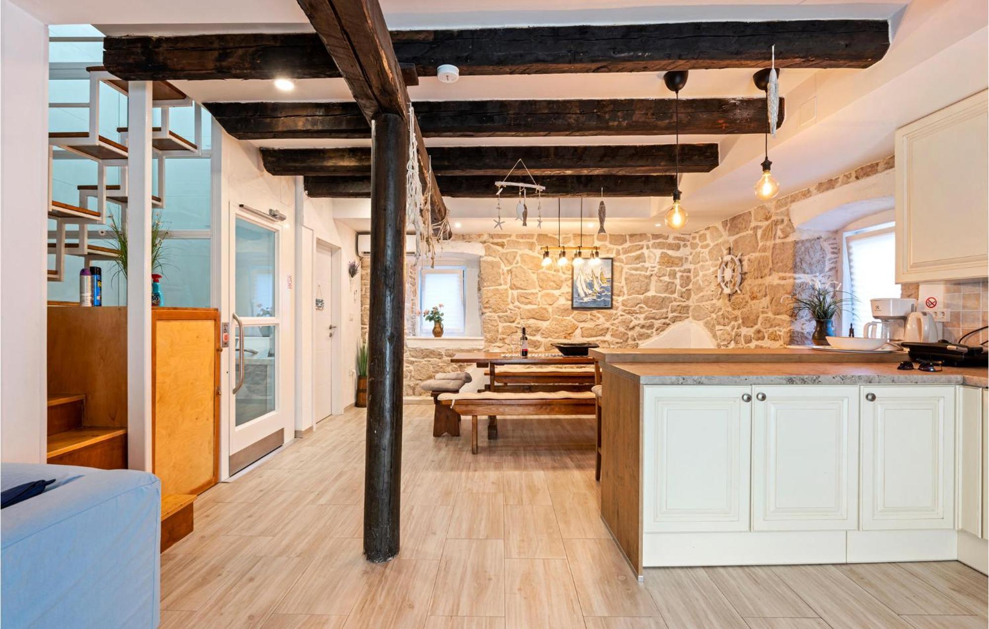 4 Bedroom Stunning Home In Murter Exteriér fotografie